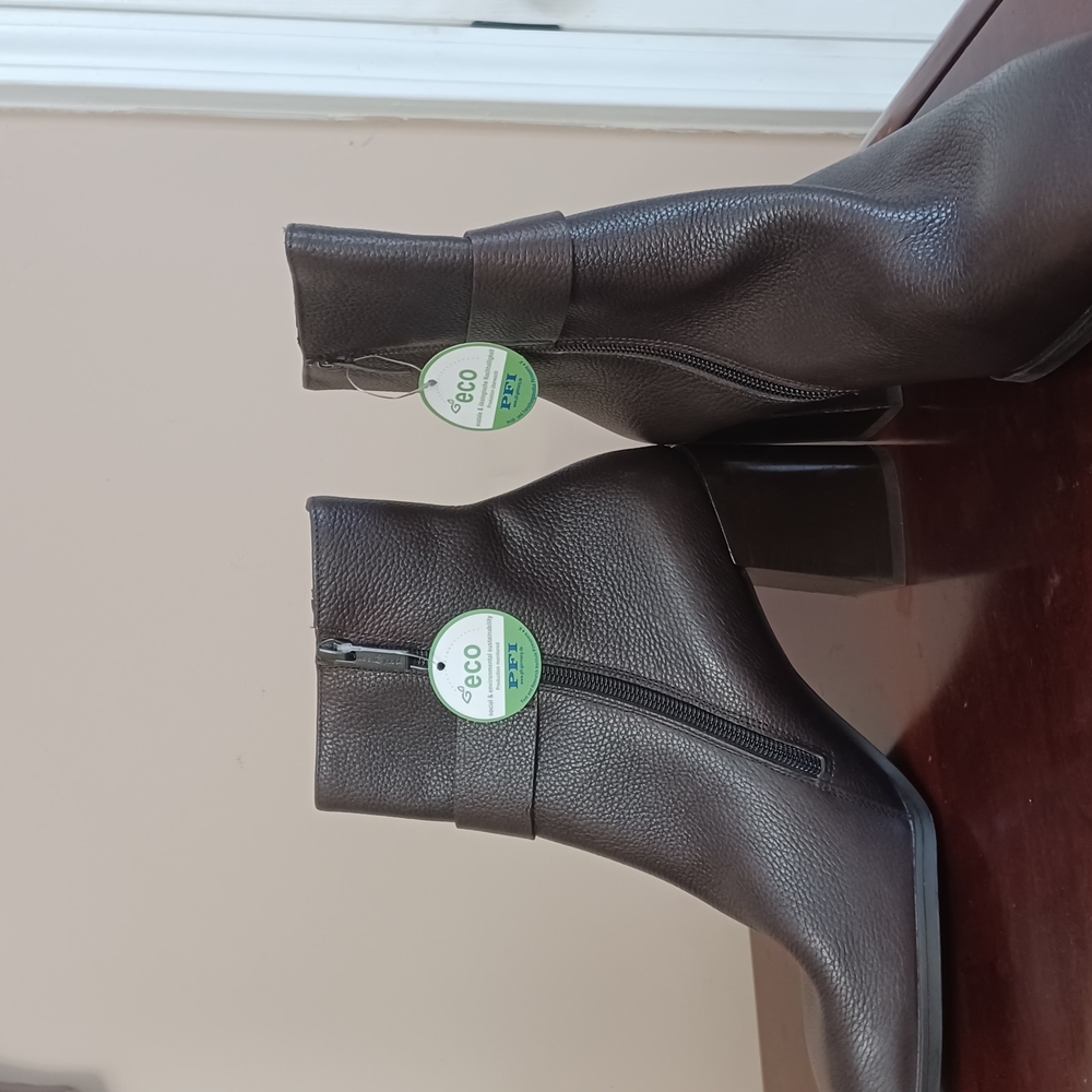Dark Brown Leather Ankle Boots with Elastic Panels